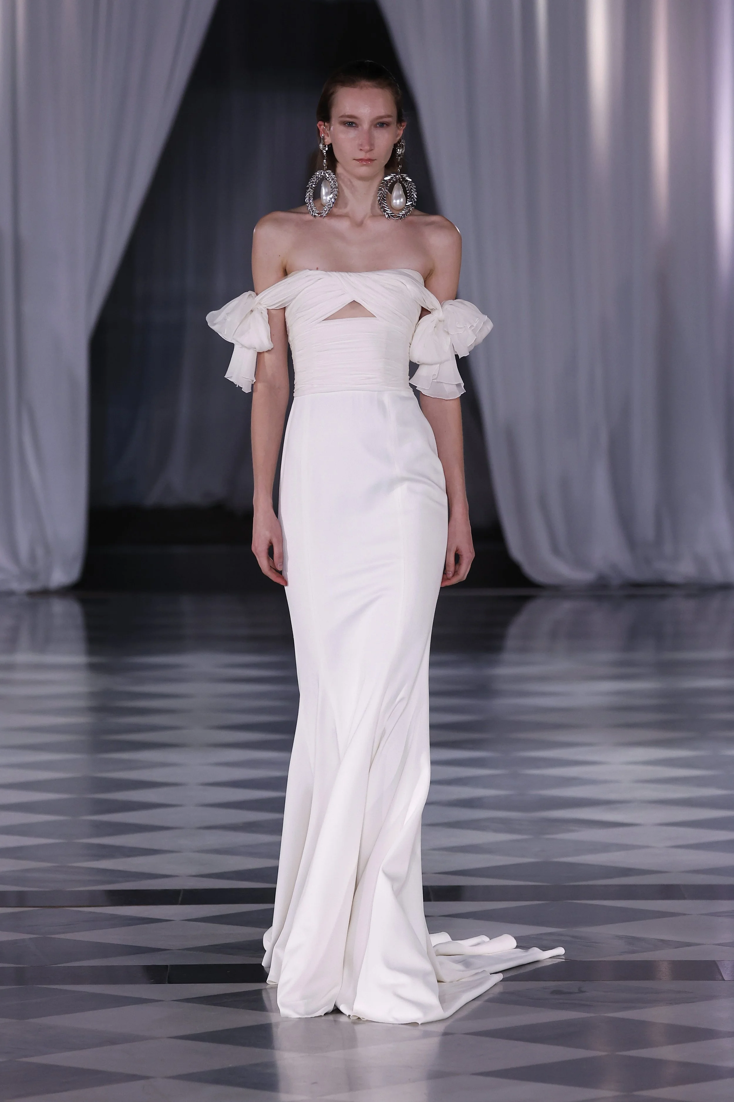 jinwang bride - Giambattista Valli